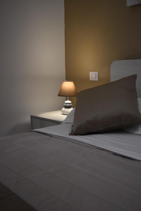 Samele Bed And Breakfast Lecce Kültér fotó