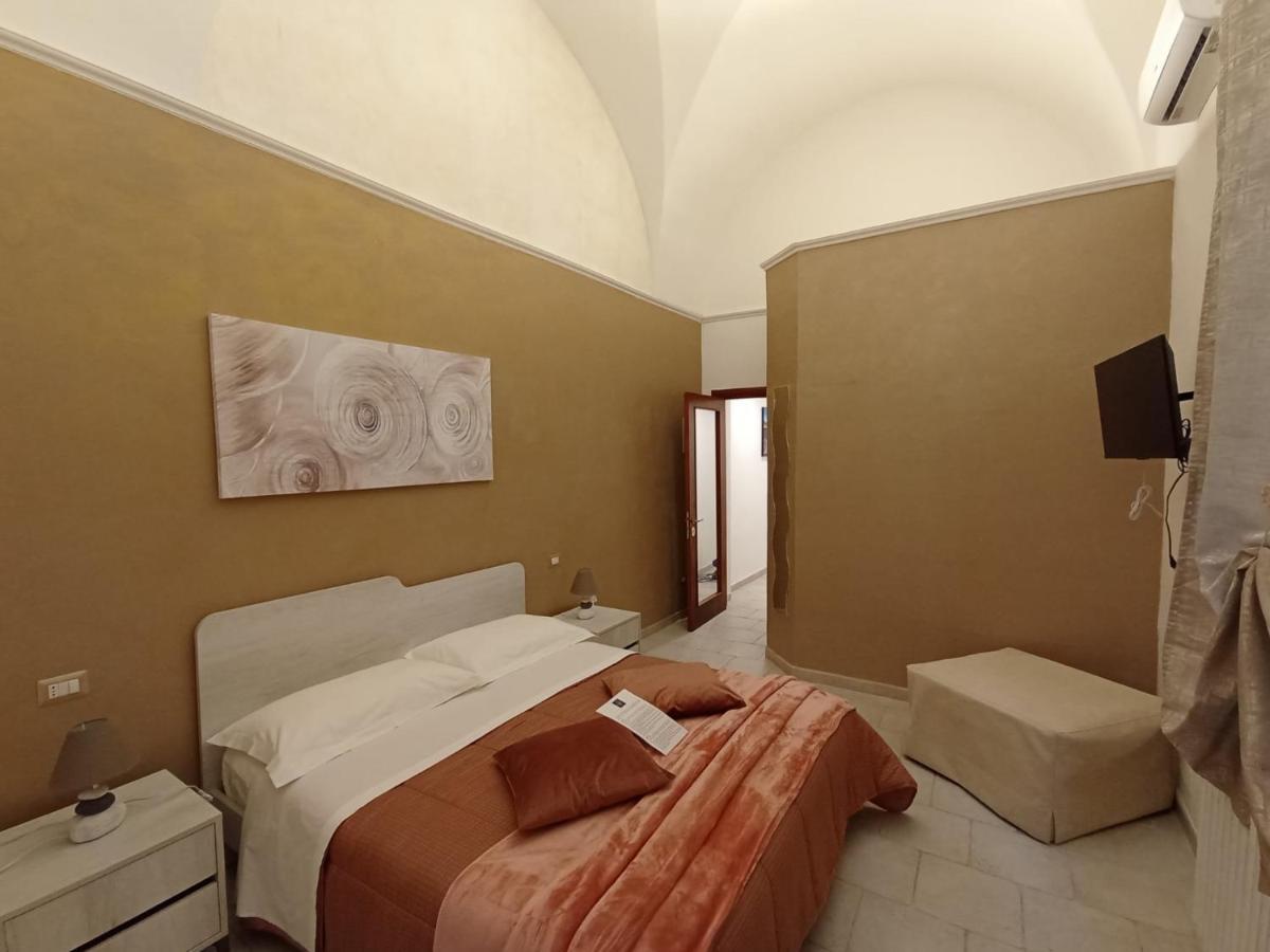 Samele Bed And Breakfast Lecce Kültér fotó
