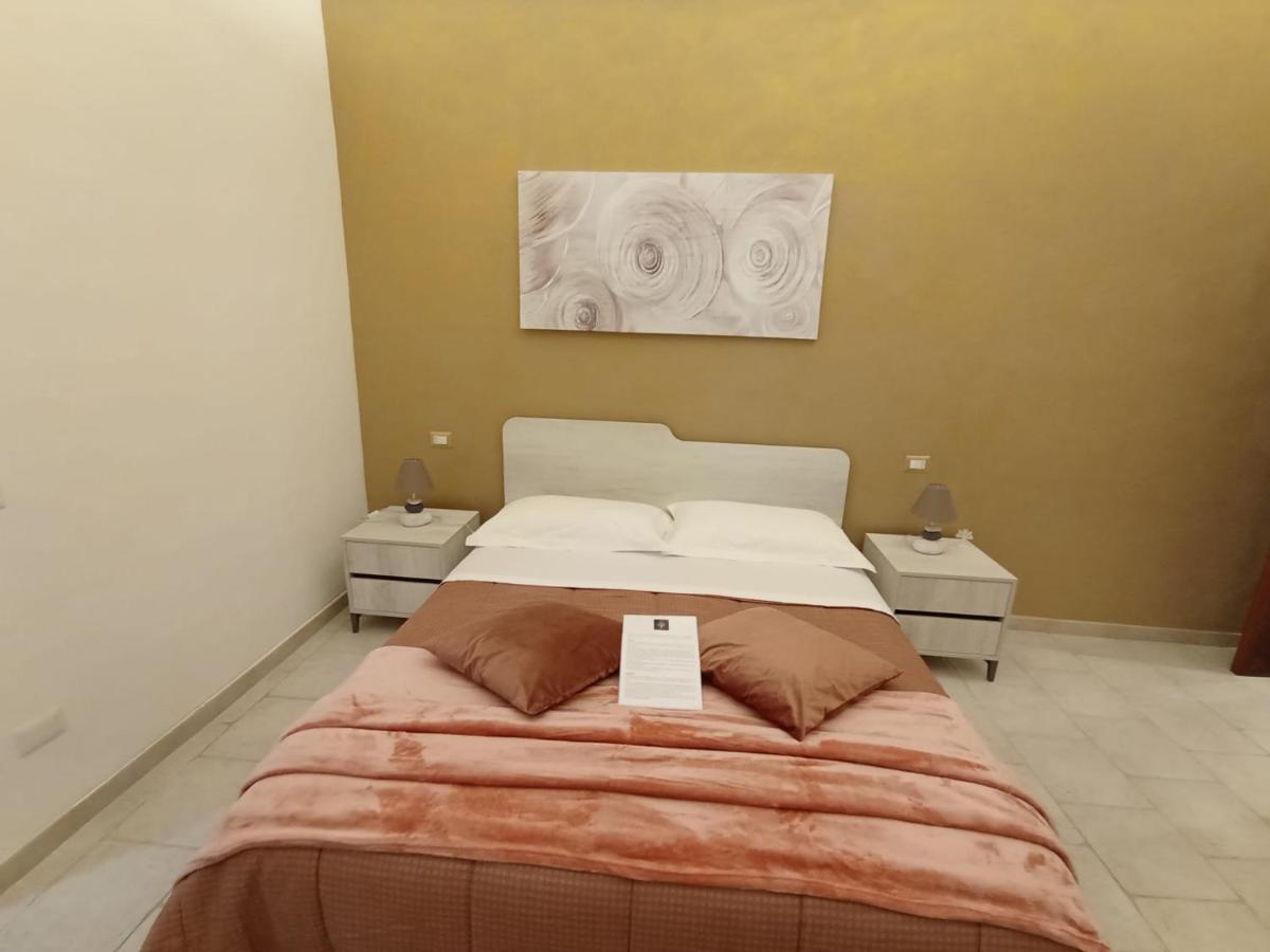 Samele Bed And Breakfast Lecce Kültér fotó