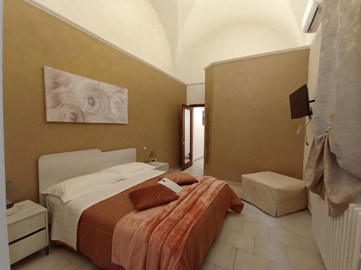 Samele Bed And Breakfast Lecce Kültér fotó