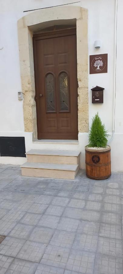 Samele Bed And Breakfast Lecce Kültér fotó